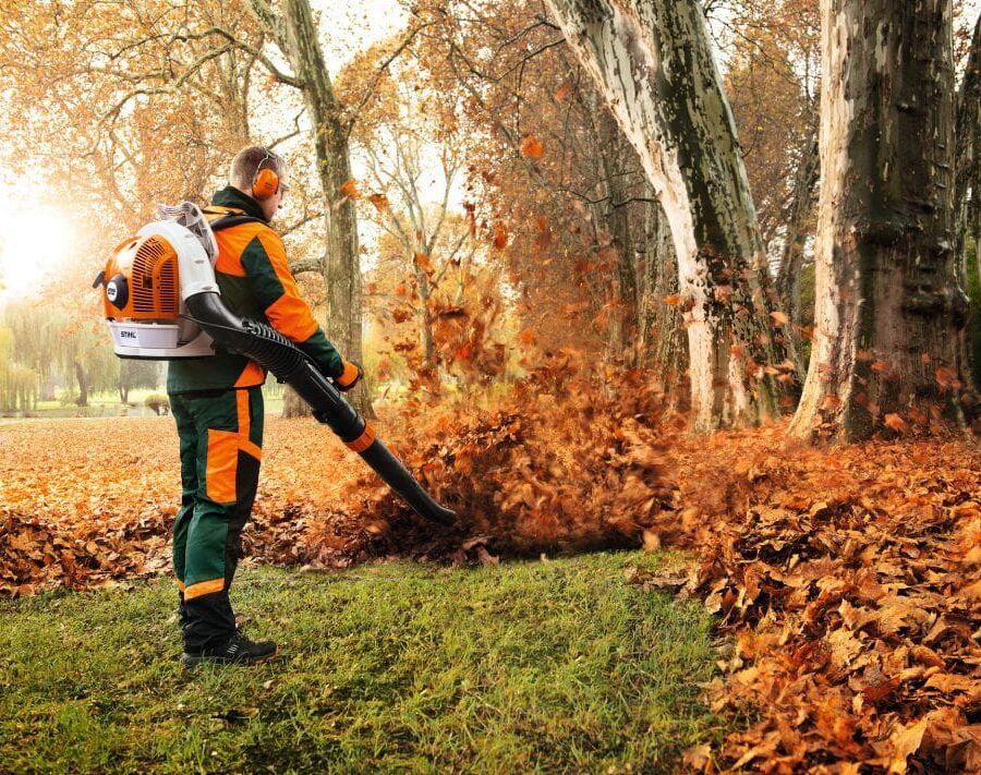 BR 700 DE STIHL EN ACCION, AHORA PODRAS DISFRUTAR COMO UN NIÑO DE LIMPIAR GRANDES EXTENSION CON EL MENOR ESFUERZO.